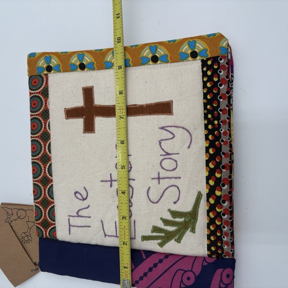 Easter Story Book - handmade by Amani ya Juu‎ in Kenya Signed 2020 - Picture 9 of 11